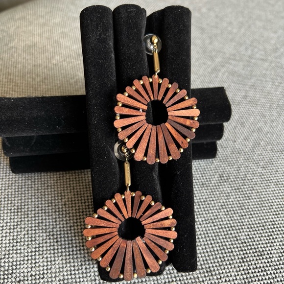 COPY - Anthropologie wooden windmill earrings NWOT - Picture 2 of 4